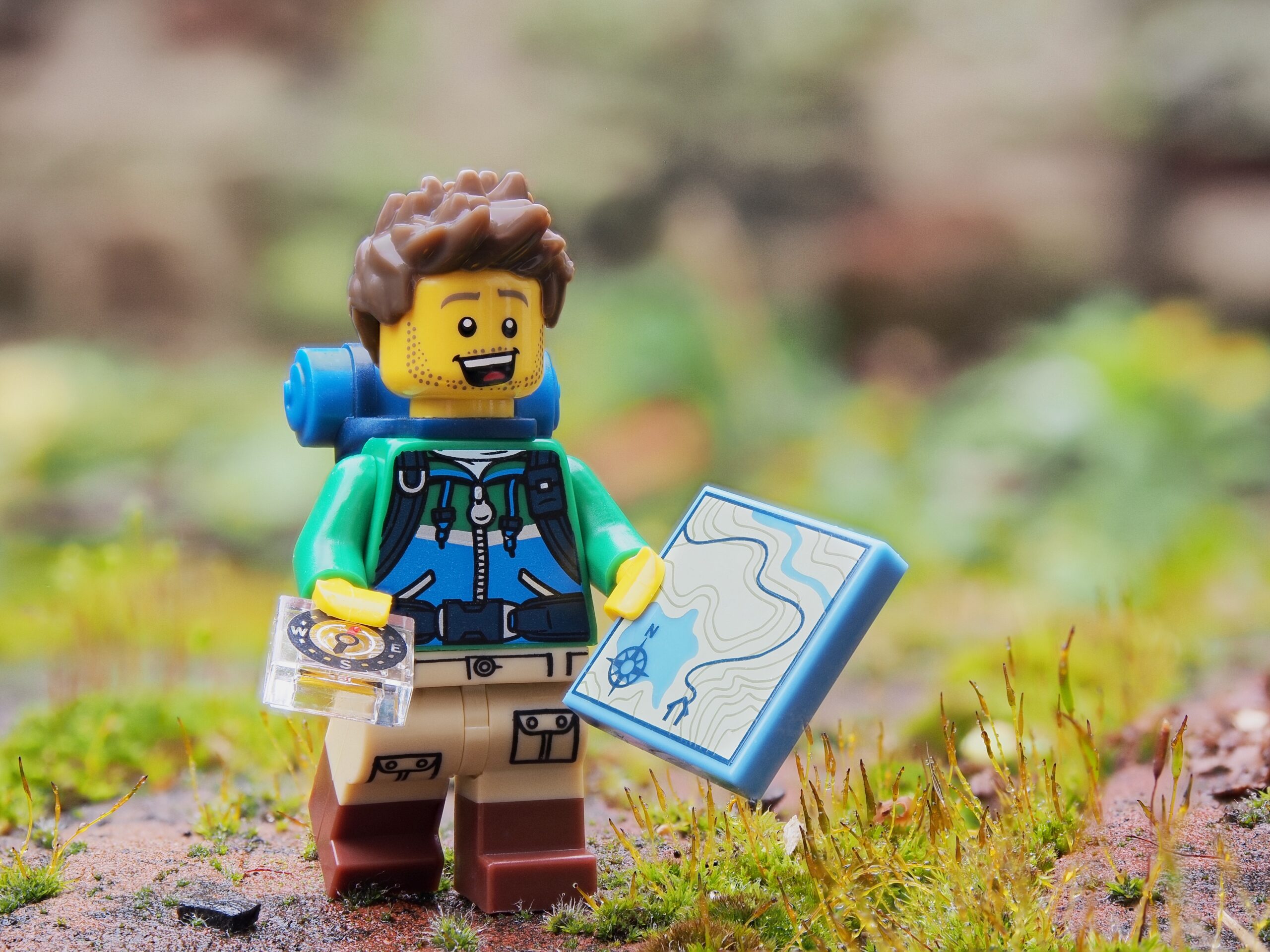 Lego Saunterer